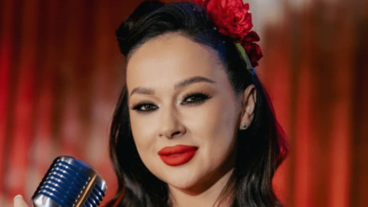 Vlăduța Lupău, considerată noua Maria Tănase a muzicii românești, e acuzată de procurori că a fraudat bugetul de stat cu 8000 de lei