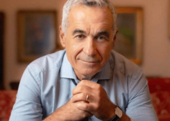 Călin Georgescu: În aceste zile se încearcă, în cea mai stridentă formă, eliminarea capacității poporului român de a gândi și de a alege conform propriilor principii morale, creștine și democratice