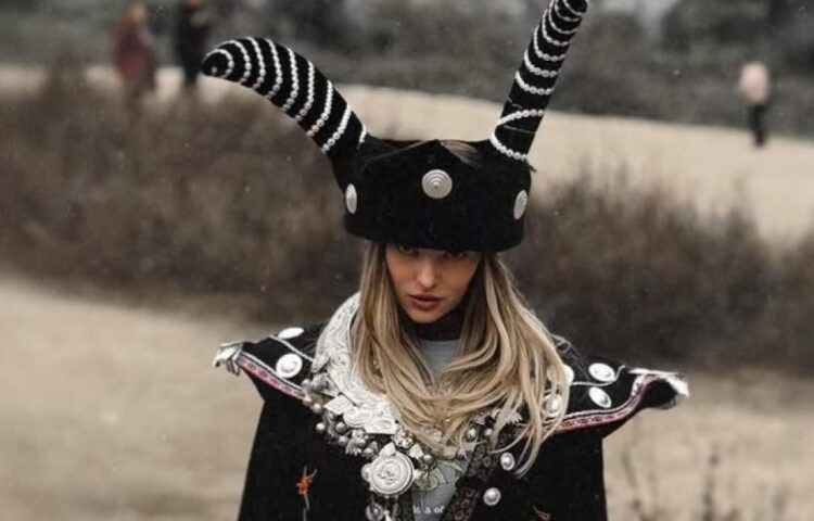 Unde și-a petrecut Delia Crăciunul? Artista și soțul ei au plecat departe de România, pe care o urăște?