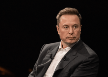 Musk: România, dictatură în toată regula după lovitura de stat orchestrată de Iohannis