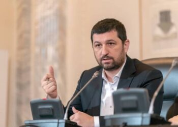 Marius Lulea (AUR): Creșterea taxelor nu va rezolva problemele guvernului, ci va distruge economia românească