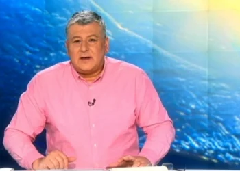 Preacelebrul Mihai Dedu a intrat beat la TV, în timpul știrilor!