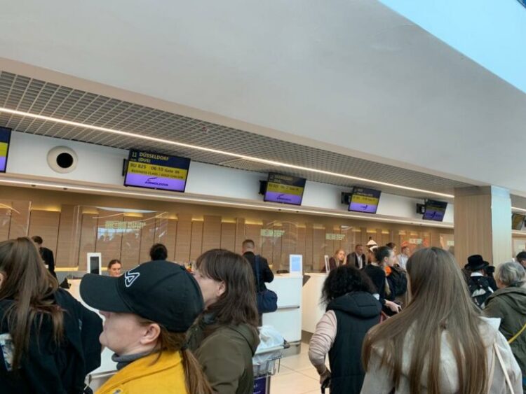 Jucărie cu explozibil, găsită într-un colet, pe aeroportul internaţional din Chişinău