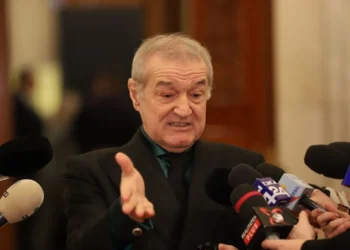 Gigi Becali l-a deconspirat pe Călin Georgescu: „Dacă nu le spun… eu trebuie să îmi repar acum greșeala”