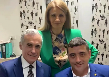 Anca Alenadrescu este cea mai frumoasă româncă de la televizor, o doamnă între doamne, dar și ei se remarcă prin prin frumusețe și strălucire