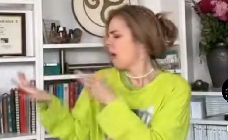 Superba Cristela este cea mai elegantă primă doamnă din Europa la momentul ăsta și după