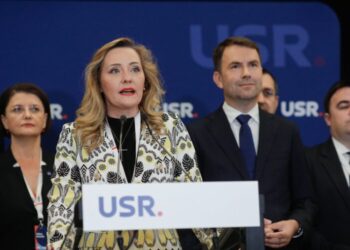Ce interese ascund liderii USR? De ce nu votează împotriva lui Ciolacu?