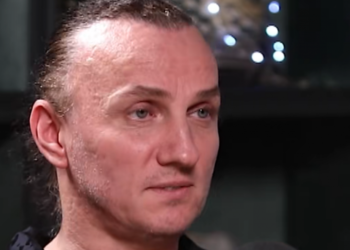 Cel mai frumos bărbat din România, Mihai Trăistariu, dă chiar și 50 de lei iubitelor, chiar dacă i se cer doar bani de autobuz!