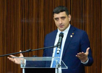 George Simion vrea RESPECT pentru profesori: ”Câștigă salarii mizere, sunt umiliți și batjocoriți”