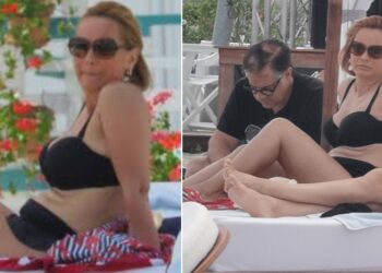 Preafrumoasa știristă Andreea Esca, filmată pe ascuns la mare! Vedeta n-a lăsat loc imaginației!