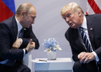 Donald Trump, mesaj dur către Vladimir Putin: „Încetează focul, stai la masa negocierilor şi semnează un acord!”