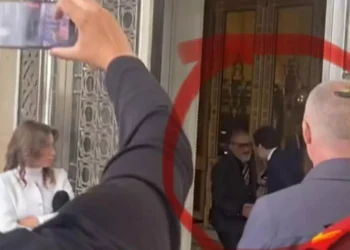 Lui Becali îi plac curcubeele? După ce s-a dat mare creștin, acum se pupă cu Nicușor Dan!