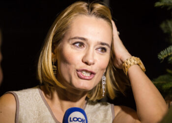 Doctorița care a dat-o în judecată pe preafrumoasa prezentatoare Andreea Esca și-a primit verdictul!