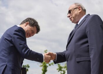 Nu le mai ajunge! Planul secret prin care președintele CCR vrea să-l subjuge pe Nicușor Dan și să devină milionar în euro!