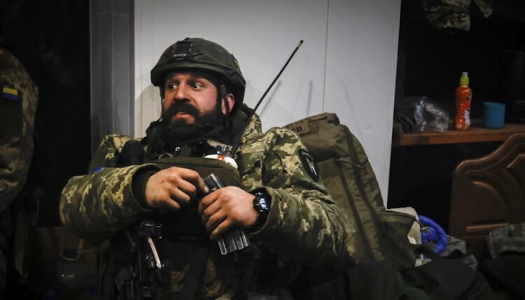 Zelenski le va cere țărilor europene, inclusiv României, să PLĂTEASCĂ salariile militarilor ucraineni!