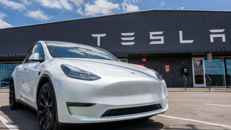 Cum a reușit Tesla să inverseze trendul vânzărilor în Europa